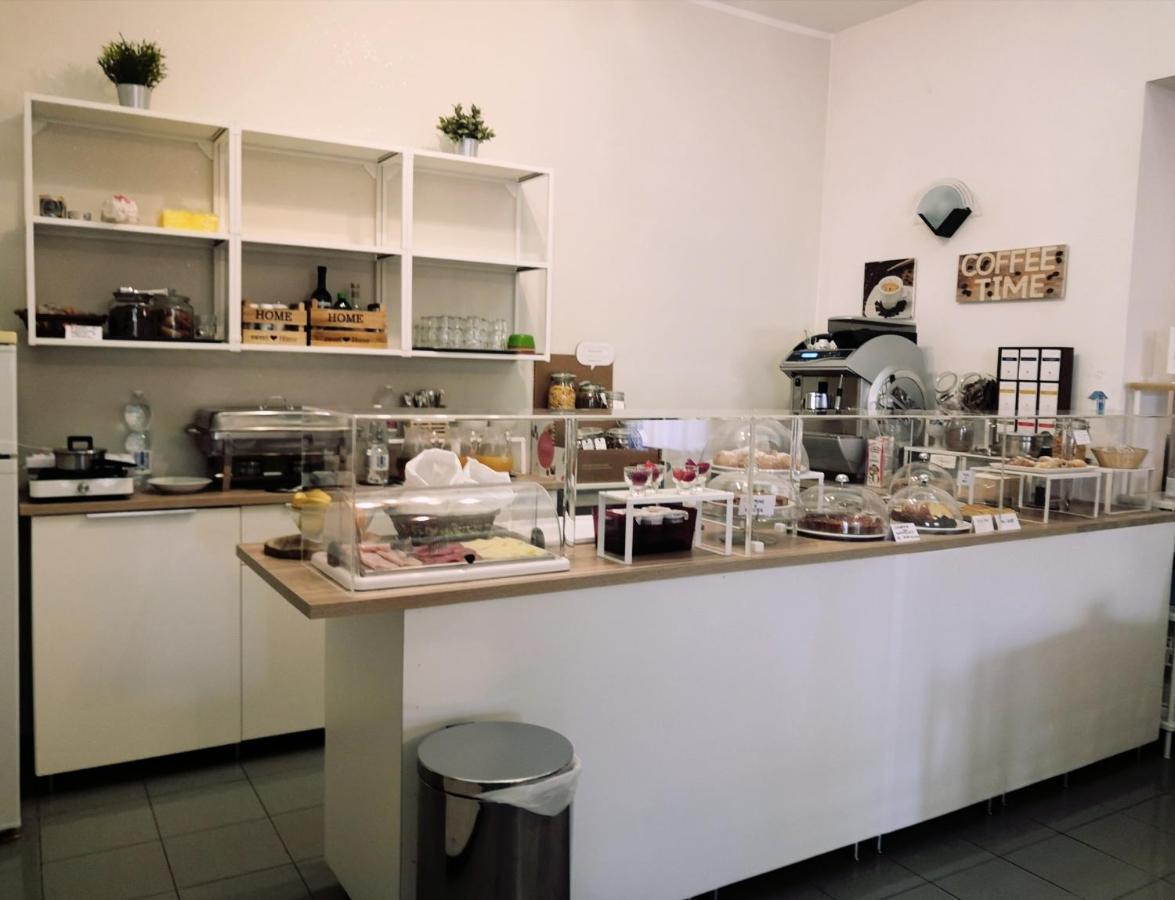Hotel Iride Suite & Breakfast- Ideale Per Famiglie E Coppie Riccione Exterior photo