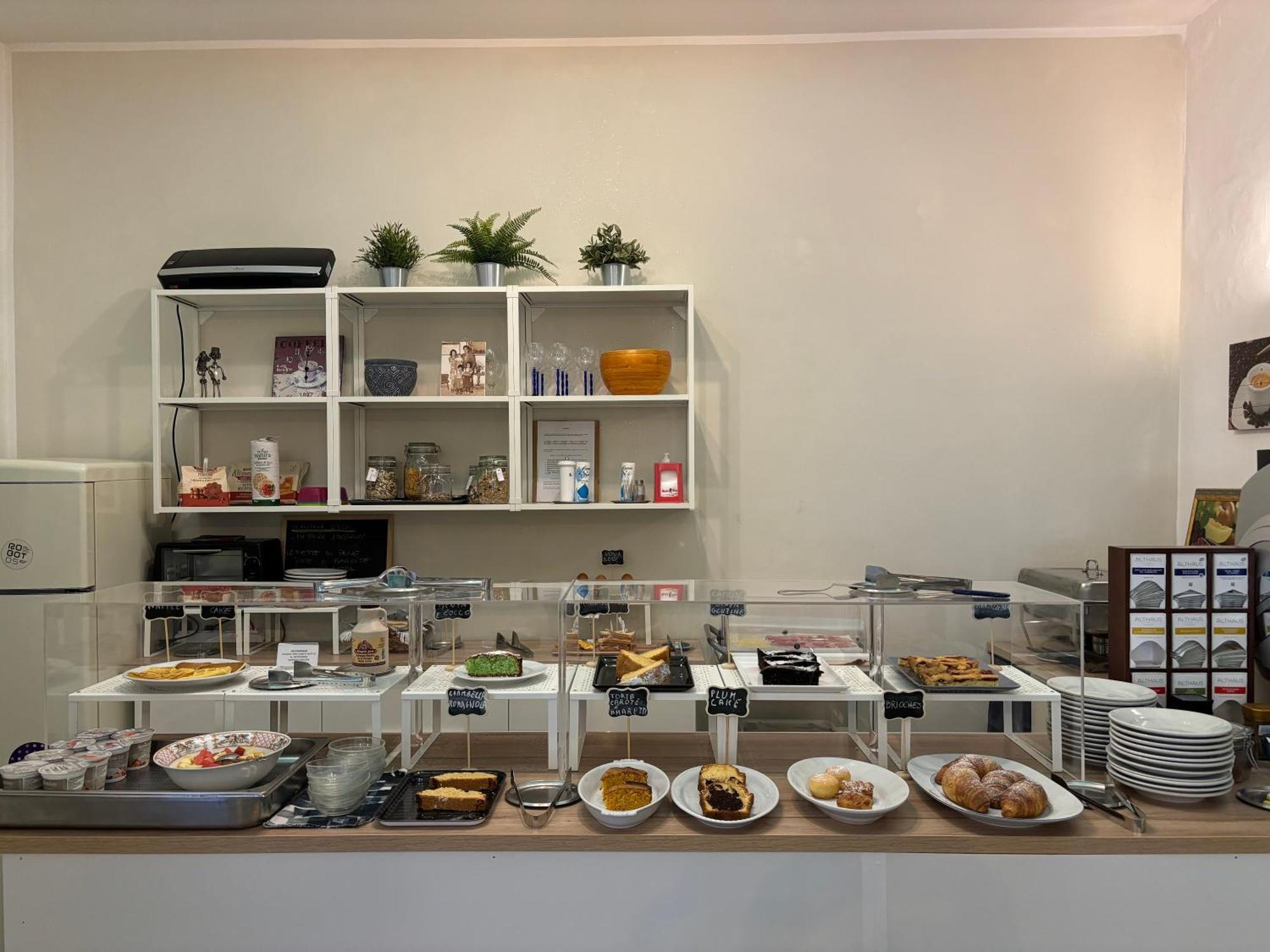 Hotel Iride Suite & Breakfast- Ideale Per Famiglie E Coppie Riccione Exterior photo